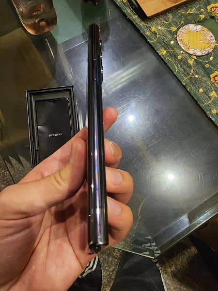 Samsung S22 Ultra 4
