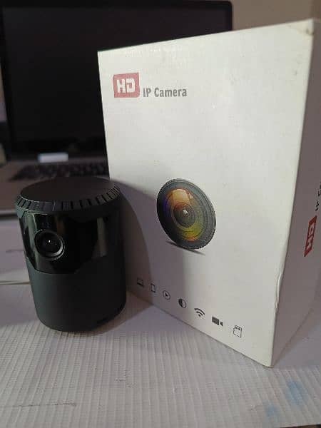 HD IP CAMERA WITH BATTERY AND REVOLVING FEATURE 1