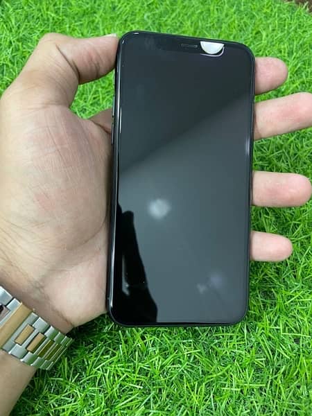 IPHONE 11 PRO 256 GB PTA APPROVED 1