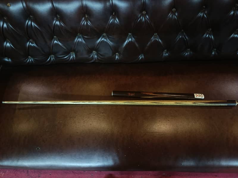 Masters Cue and Pure Leather Bag 0