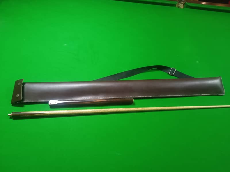 Masters Cue and Pure Leather Bag 1