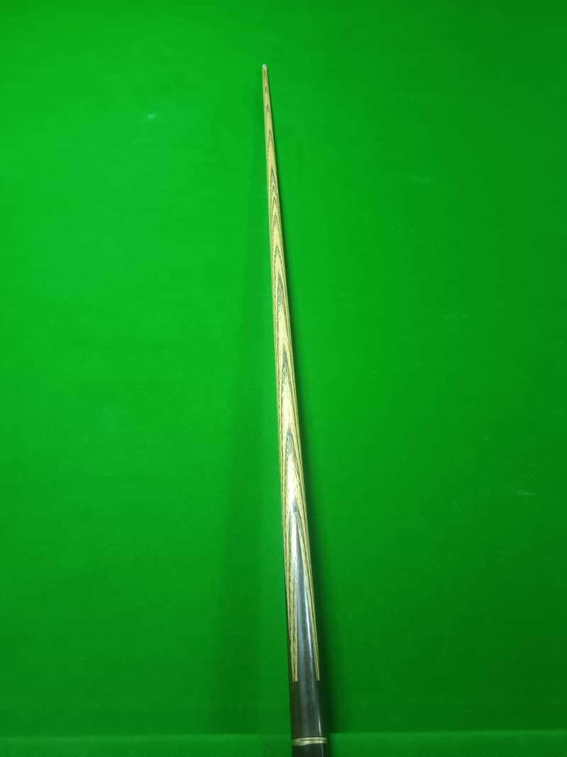 Masters Cue with Custom Shaft and Pure Leather Bag 6