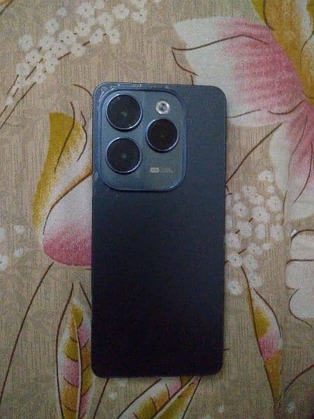 I Want to sell my Infinix Hot 40 pro 16/256 2