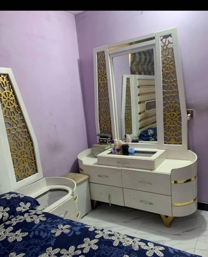 Lasani wood complete bedroom set 4