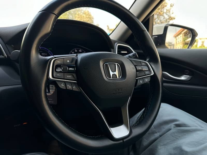 Honda Insight EX 16