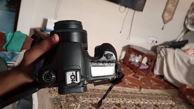 canon 60d 10/10 condition with box 1