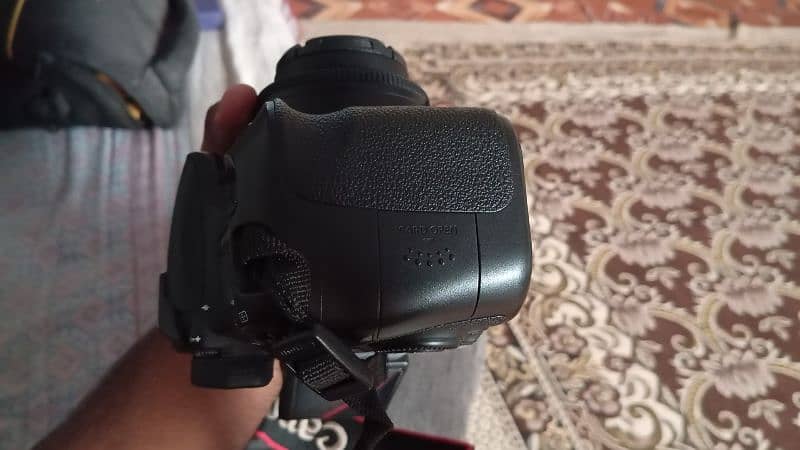 canon 60d 10/10 condition with box 2
