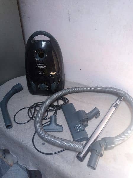 vacuum cleaner 0