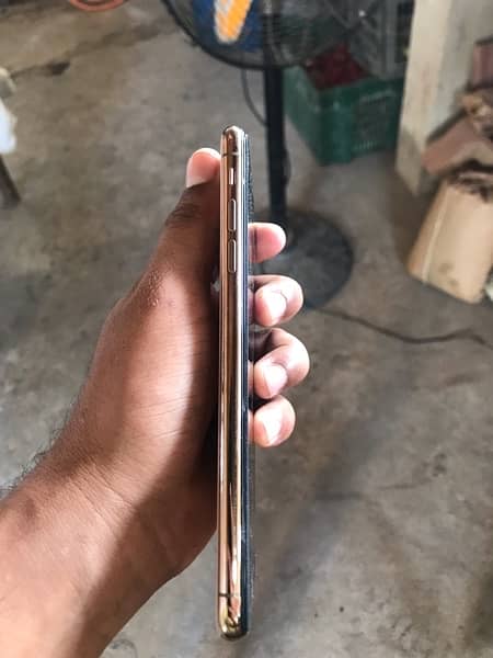 iPhone XS Max pta approved 3