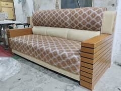 3 seater sofa new condition 0