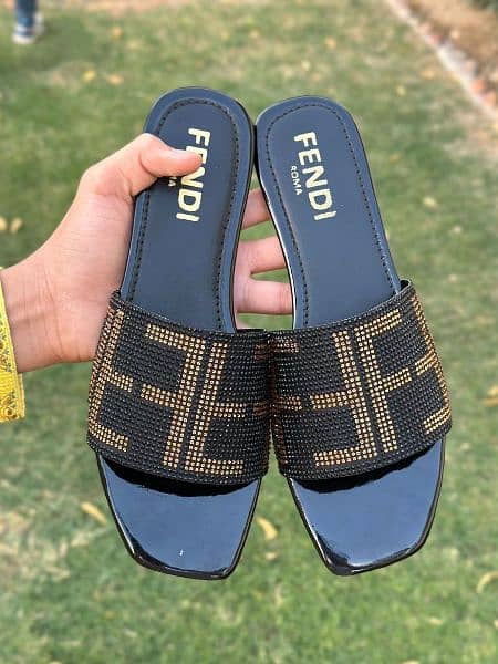 affordable footwear/ high quality branded slippers 5