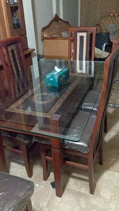 New wooden Dining Table with 6 chairs for sale