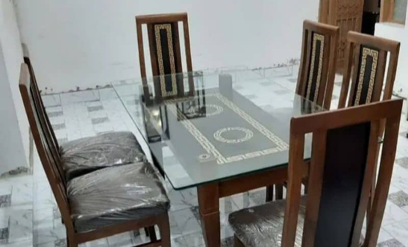 New wooden Dining Table with 6 chairs for sale 3