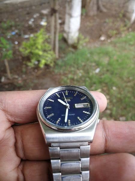Seiko 5 automatic blue Dial and Lineage by Casio Titanium read add 6