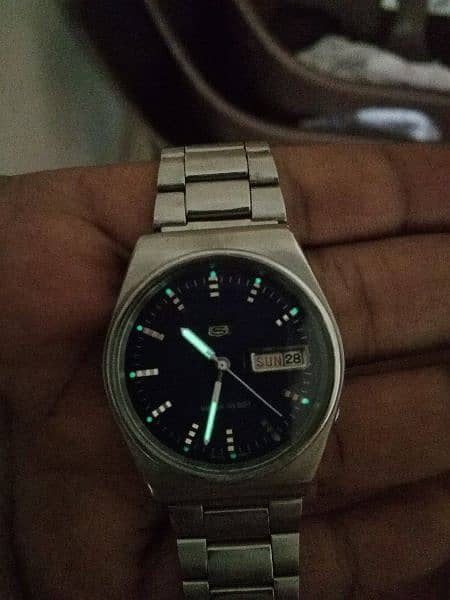 Seiko 5 automatic blue Dial and Lineage by Casio Titanium read add 8