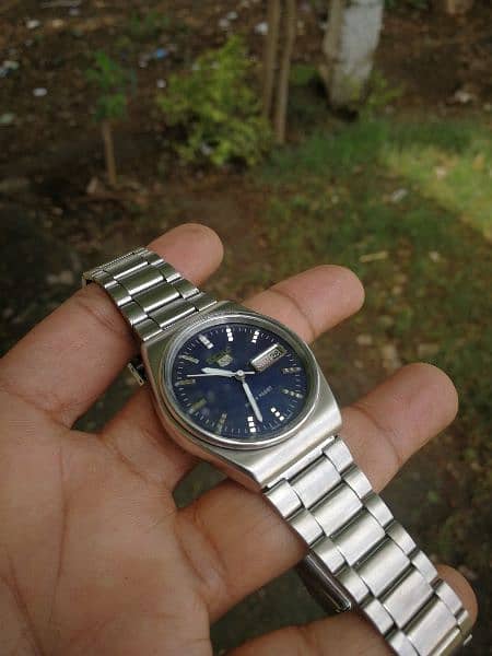 Seiko 5 automatic blue Dial and Lineage by Casio Titanium read add 9