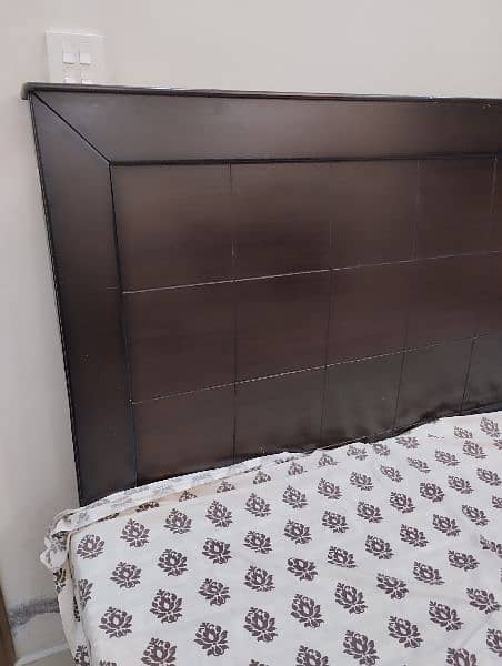 Bed set with side tables and dressing 1