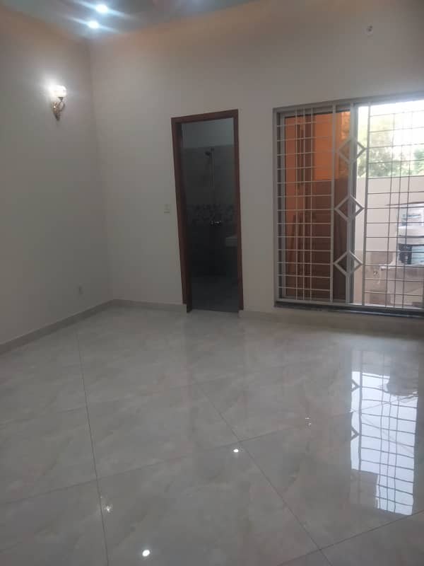 10 MARLA BARND NEW GROUND FLOOR PORTION FOR RENT IN JUBIEEL TOWN 7