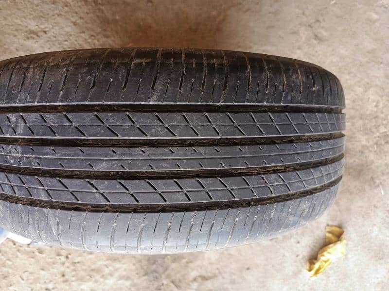 Expensive Alloy Rim  17 Inches with sports tyres  80% for sale 4