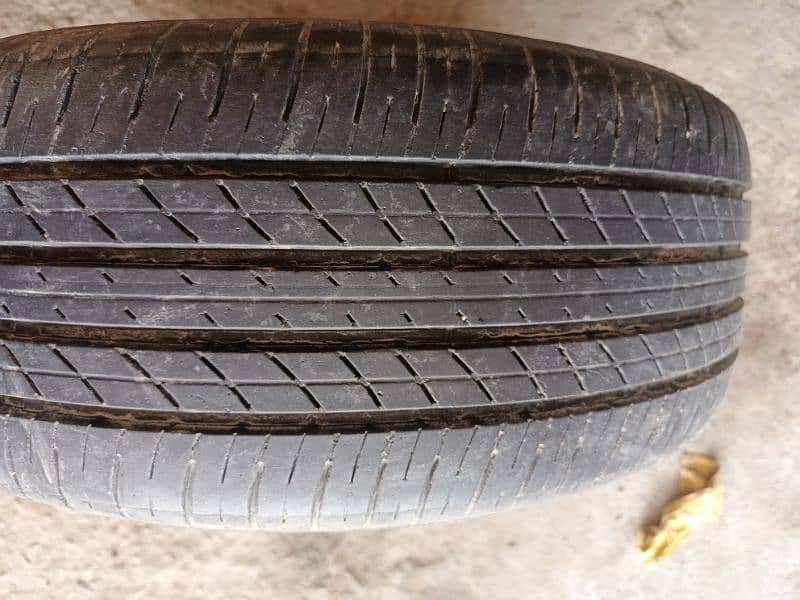 Expensive Alloy Rim  17 Inches with sports tyres  80% for sale 6
