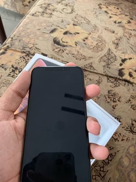 iphone xs 64 gb non pta with box 6