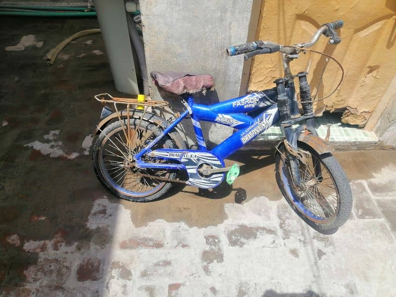 2 bicycles for sale in 15000 8