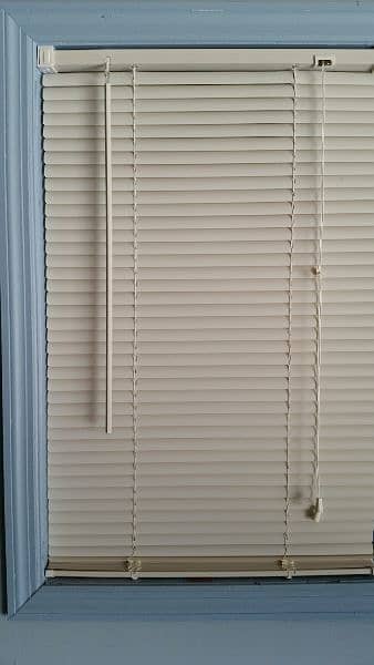 Window Blinds | Window Curtains | Office Blinds 10