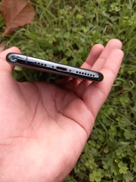 iphone 11 Pro Max PTA Approved 4
