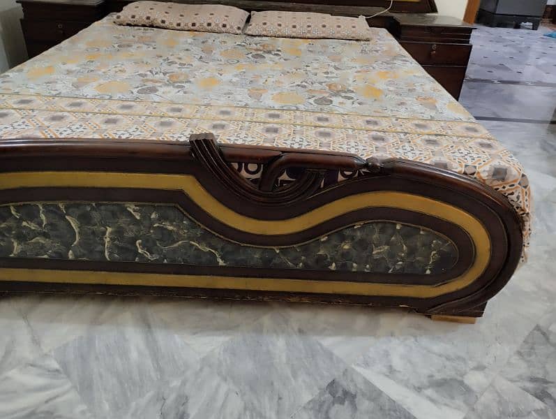 Double Bed king size with Side Tables and Mattress 4