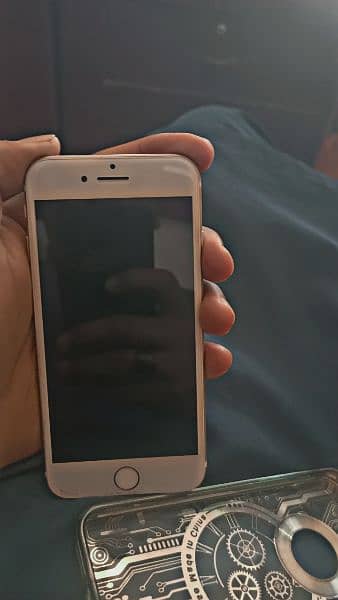 IPHONE 7 NON PTA BYPASS FOR SALE 32 GB MEMORY 1