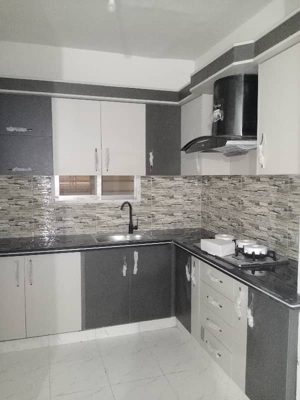 Grey Noor Tower 3 Bed DD Flat Available For Rent 3