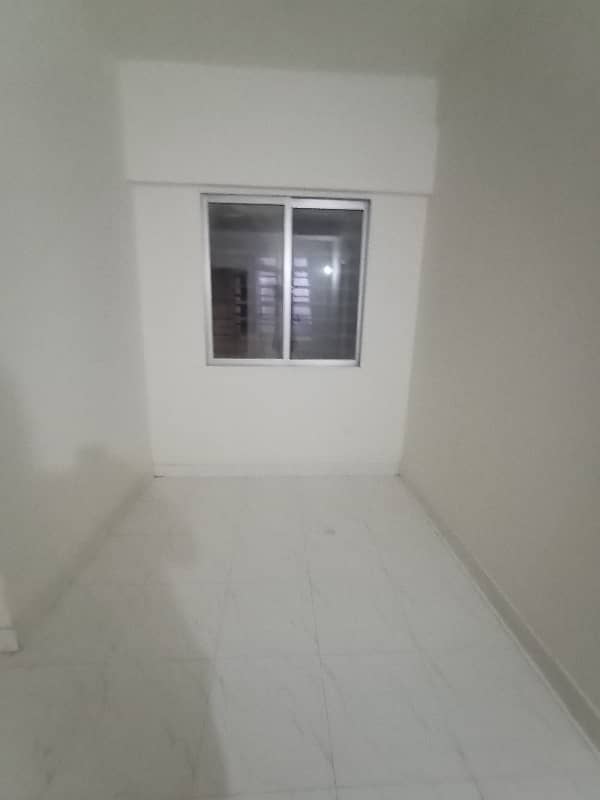 Grey Noor Tower 3 Bed DD Flat Available For Rent 17