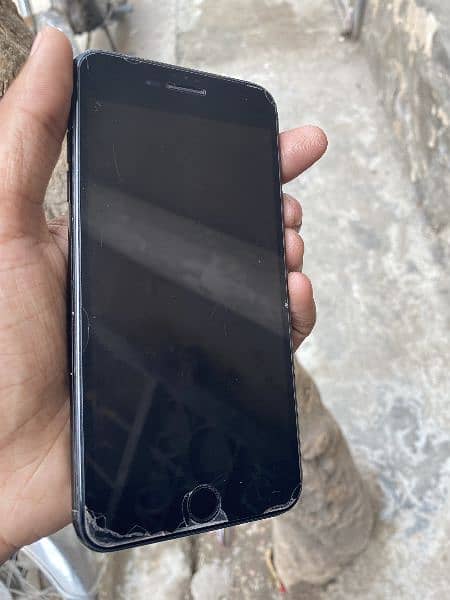 iPhone 7 plus bypass 256gb in good condition urgent sale 4