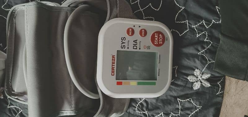 Digital blood pressure monitor BM 405 1