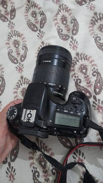 70D Orignala Camera with 18-135 Lens 2