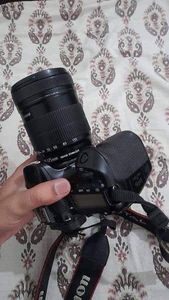 70D Orignala Camera with 18-135 Lens 3