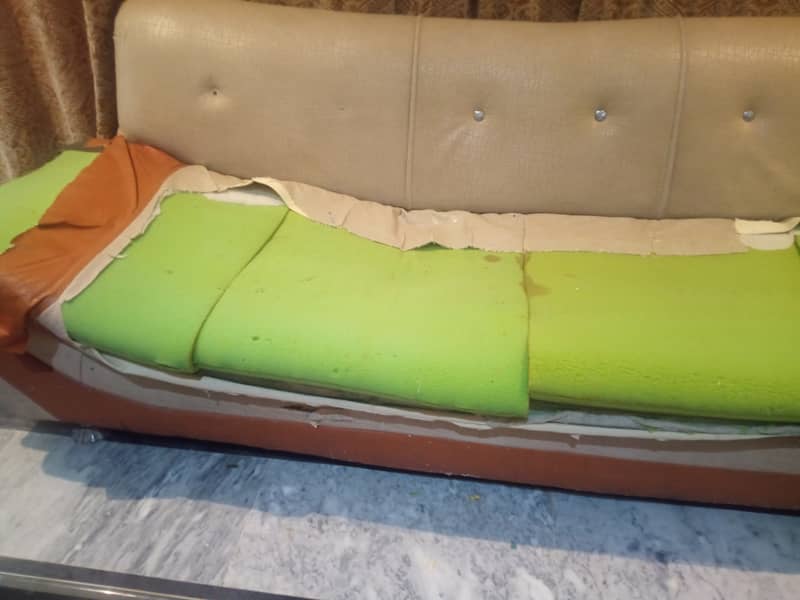Used 5 seater new style sofa 6