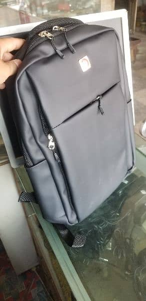 laptop bags and i5 4th generation tablets 2