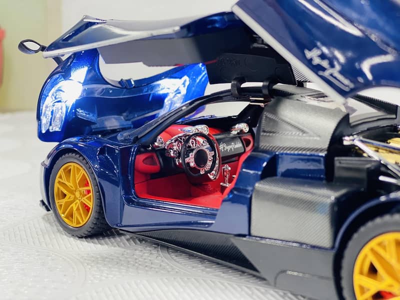 Pagani Huayra Alloy Sports Model Simulation Diecast Car 2