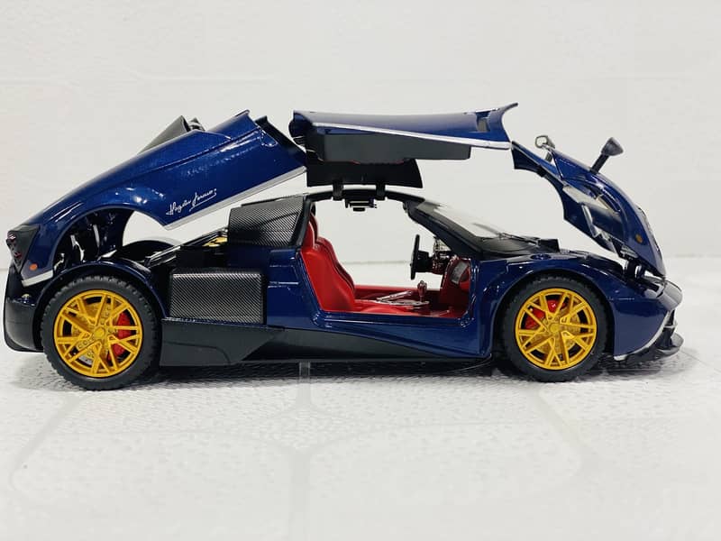 Pagani Huayra Alloy Sports Model Simulation Diecast Car 5