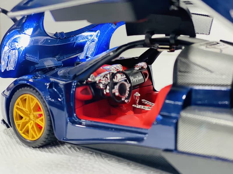 Pagani Huayra Alloy Sports Model Simulation Diecast Car 8