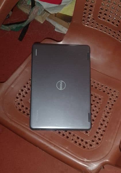Chromebook Dell ram rom 4/16 storage. 6