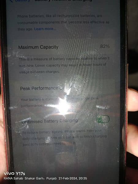 Iphone XR Battery health 82 memory 64 GB 5