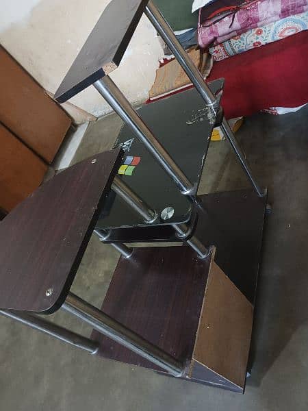 Computer table for sale 2