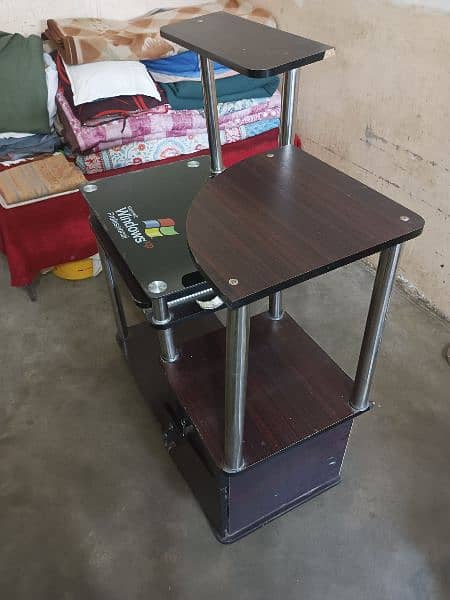 Computer table for sale 4