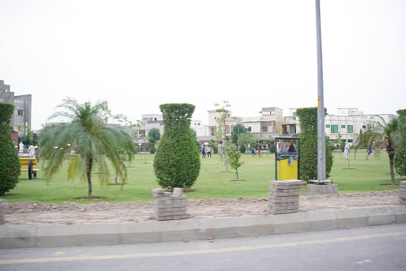 20 MARLA CHEAPEST PLOT IN BAHRIA ORCHARD 6