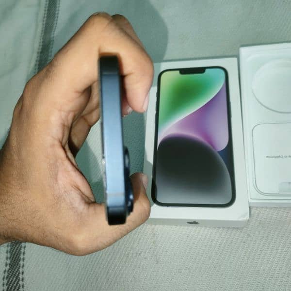 iPhone 14 LLA Model 128GB With Box 3