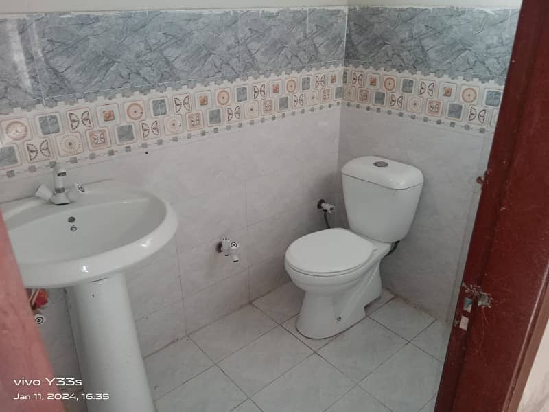 4 ROOMS FLAT AVILABLE FOR SALE IN NEW PROJECT CROWN RESIDENCY 15