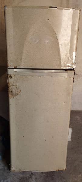 Dawlance Refrigerator (Full Size) 1