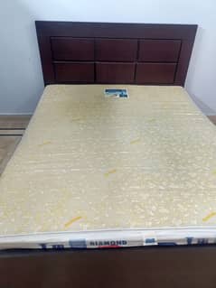 Queen size bed only 10 days used with Matress in Gulshan e Iqbal blk 6 0